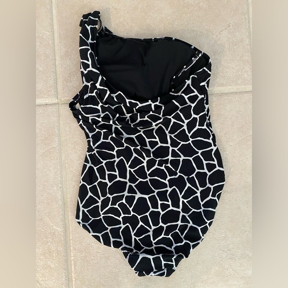 Michael Kors One Shoulder One Piece Swimsuit - Size 10 - Picture 8 of 9